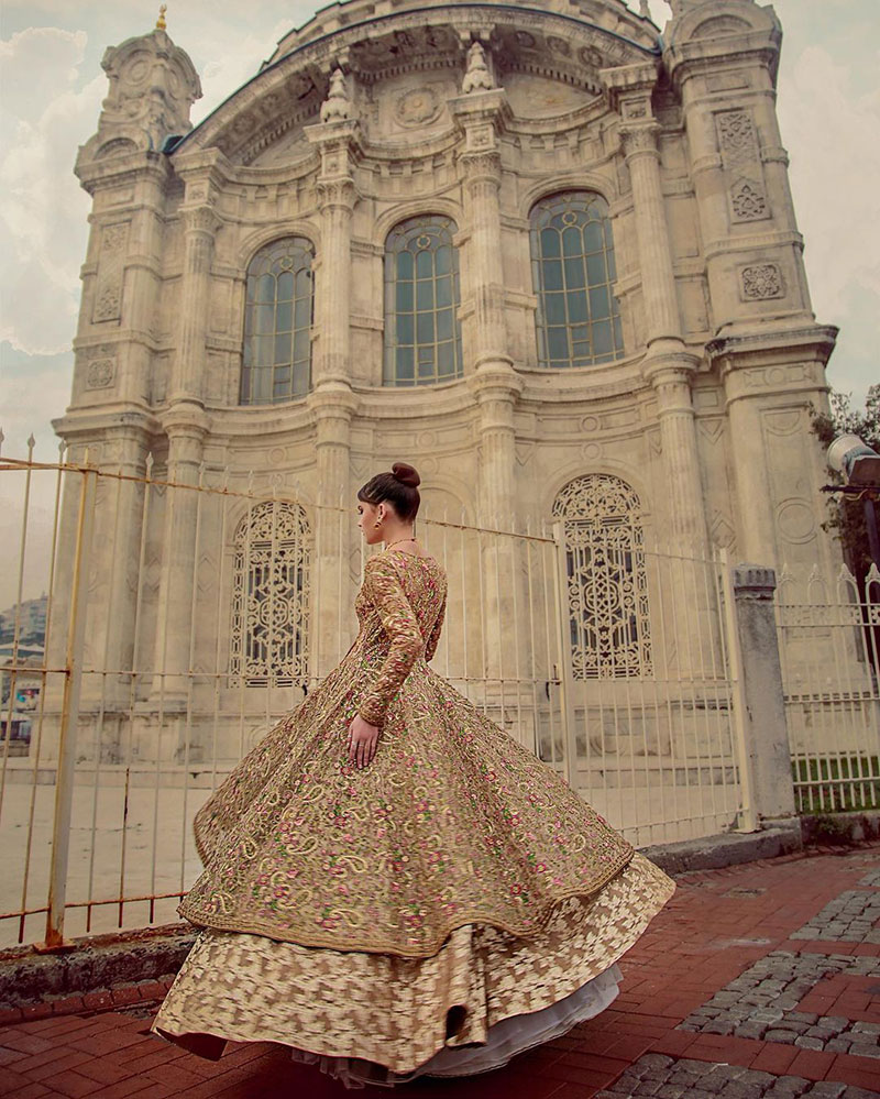 - Istanbul Wedding Dress Photoshoot