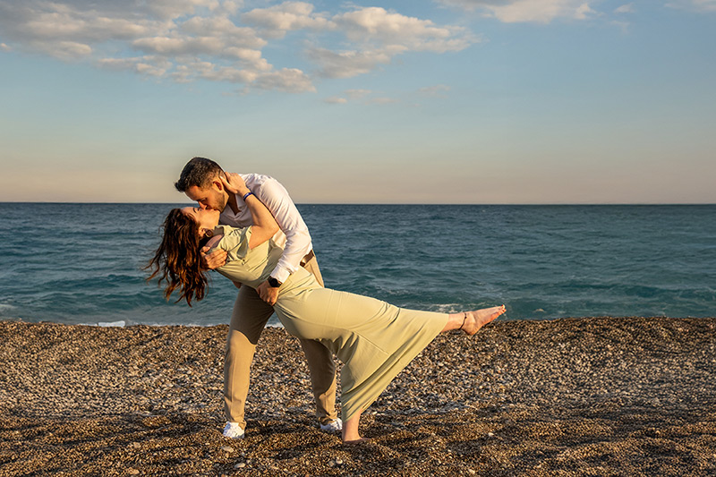 Konyaalti Beach Proposal Surprise Photoshoot in Antalya