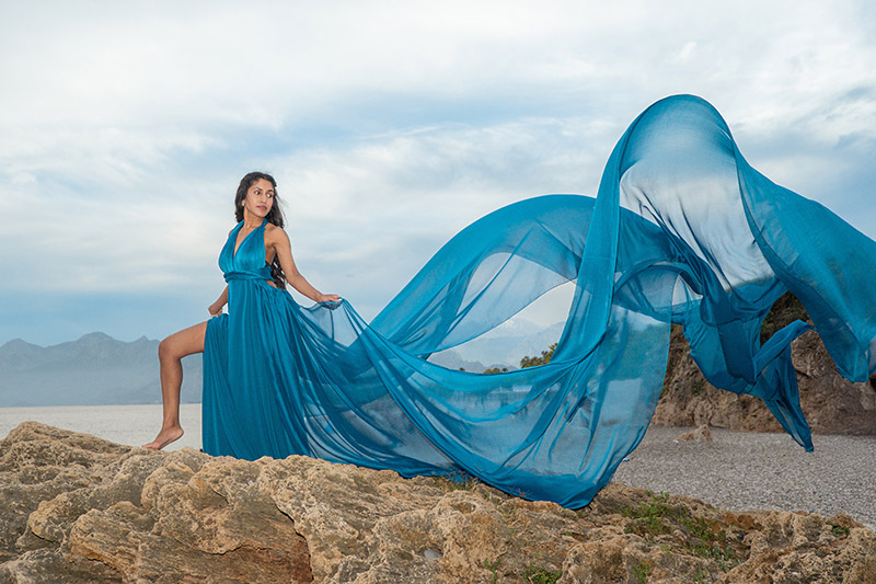 Flying Dress Photoshoot in Antalya with Danojan. What to Wear for a Flying Dress Photoshoot in Antalya